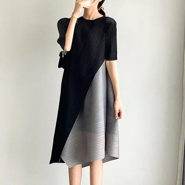 Black Solid A-Line Short Sleeve Dresses
